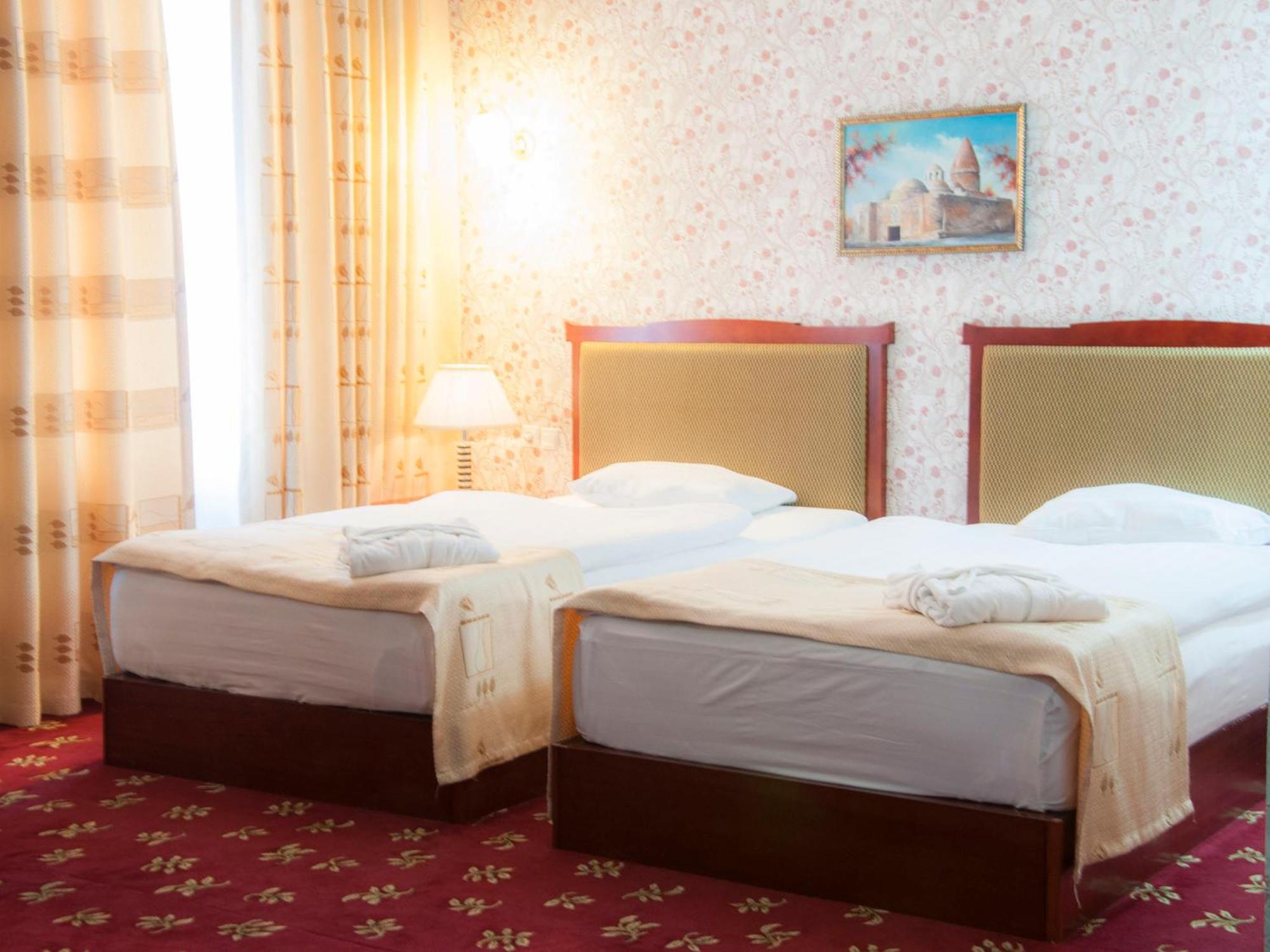 Golden Valley Hotel Tashkent Exterior photo